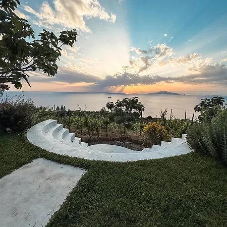 Azzurro Capri بيت ضيافة